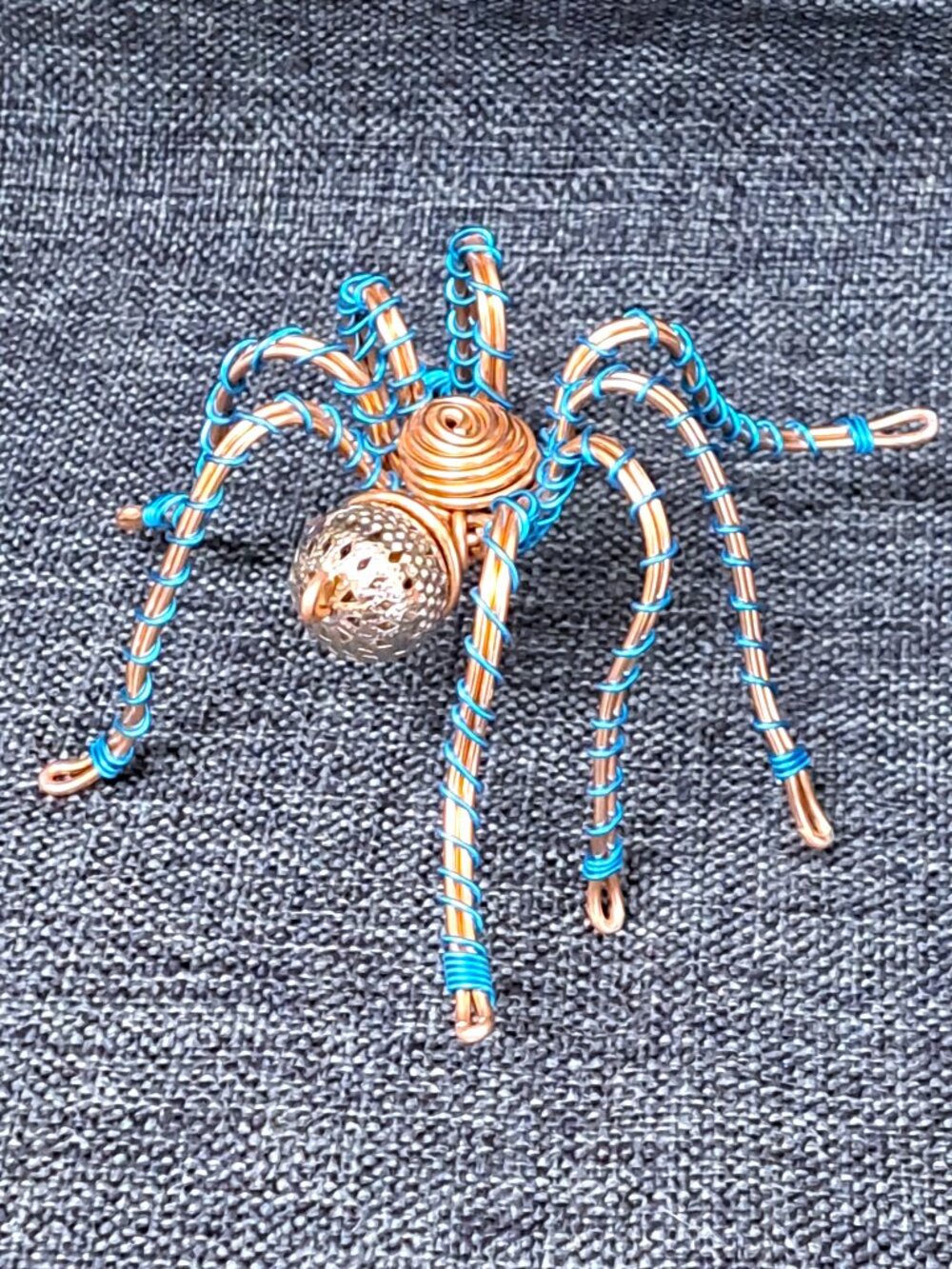 HANDMADE WRAPPED WIRE SPIDER FOR HALLOWEEN W SILVER TONE BEADED HEAD